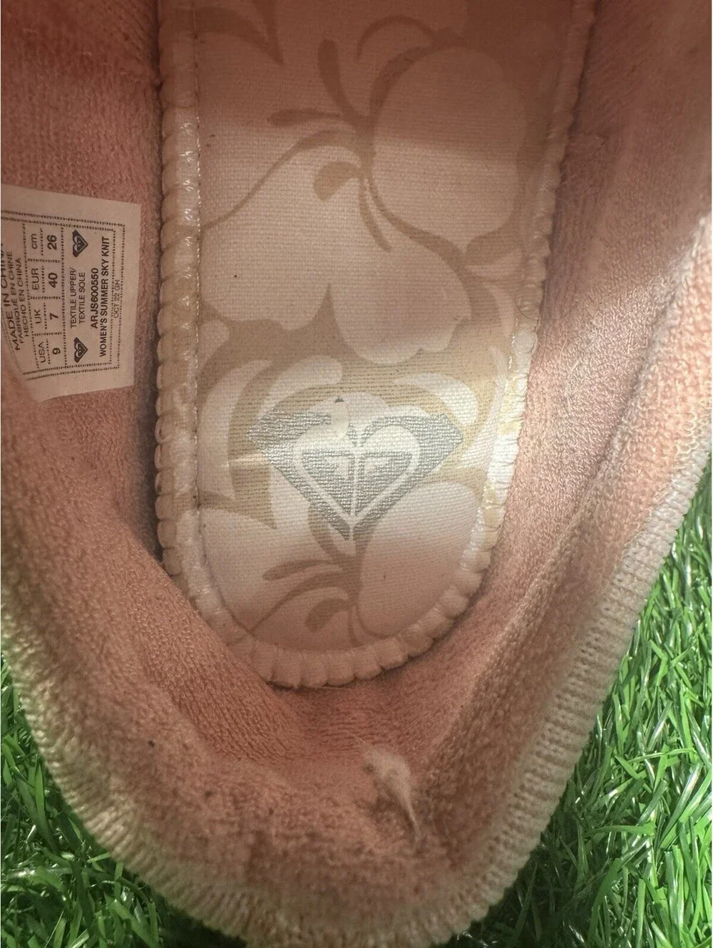Roxy Women’s Summer Sky Knit Pink Sneakers Size 9